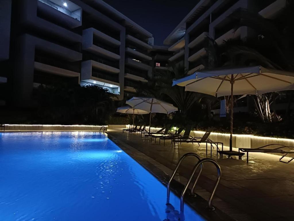 Parkside Boutique 3 Bbr Serviced Apartment - Ocean Blue - Near Airport Kairo Bagian luar foto