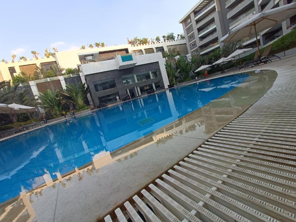 Parkside Boutique 3 Bbr Serviced Apartment - Ocean Blue - Near Airport Kairo Bagian luar foto