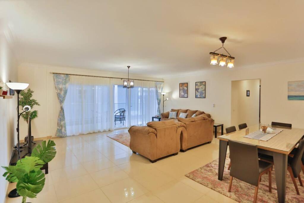 Parkside Boutique 3 Bbr Serviced Apartment - Ocean Blue - Near Airport Kairo Bagian luar foto