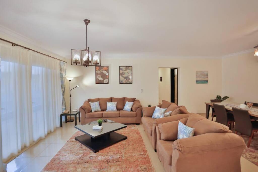 Parkside Boutique 3 Bbr Serviced Apartment - Ocean Blue - Near Airport Kairo Bagian luar foto